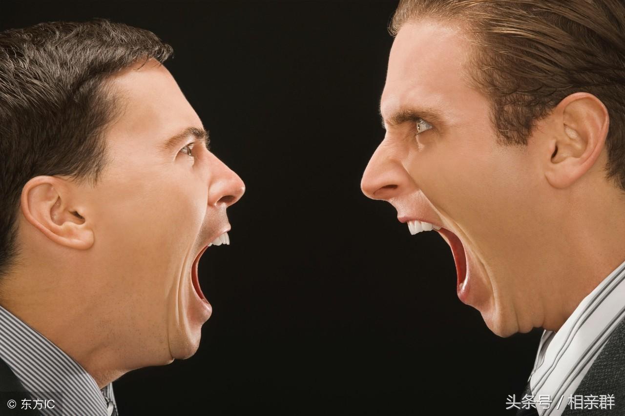 WhatsApp网页版在高频沟通中的性能表现